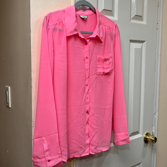 Guess Tops - Guess top new without tag 🏷